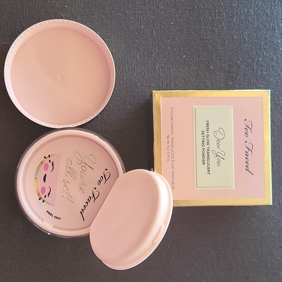Too faced dew you setting powder - Picture 3 of 3